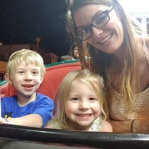 Meet your Posher, Stephanie